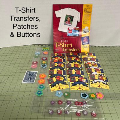 Sale Photo Thumbnail #1091: Includes transfers, patches, buttons, fabric appliqués set