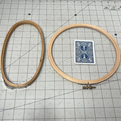 Sale Photo Thumbnail #1114: Includes hoops, seam rippers, pincushion, needles, magnetic box