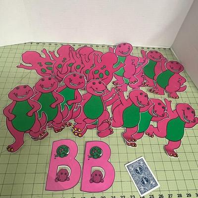 Sale Photo Thumbnail #1125: Includes folder with assorted cartoon iron-on appliqués