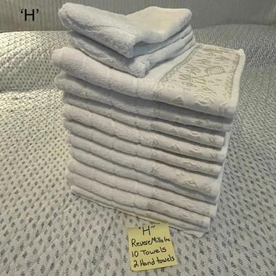 Sale Photo Thumbnail #1165: 10 towels, 2 hand towels included