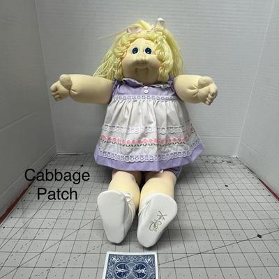 Sale Photo Thumbnail #1230: Blonde yarn hair, purple dress, collectible classic!