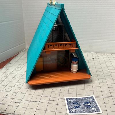 Sale Photo Thumbnail #1243: Classic vintage portable dollhouse fun!