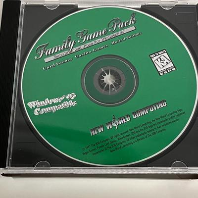Sale Photo Thumbnail #1304: Windows 95 CD, box, manuals—26 classic games