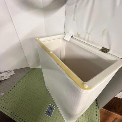 Sale Photo Thumbnail #1415: Tall, lightweight hamper with textured finish