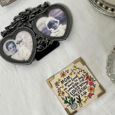 Lot 245 mini picture frames