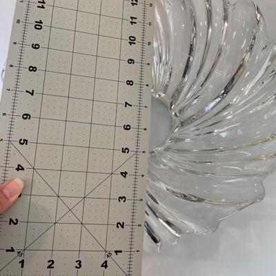 Mikasa Crystal Wave Swirl Centerpiece Bowl
