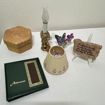 Lot 246 Home decor