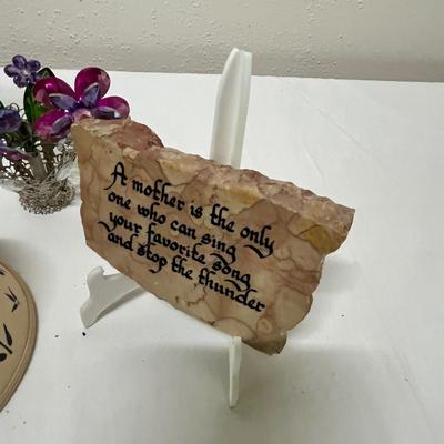 Lot 246 Home decor