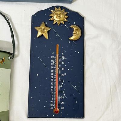 Lot 247 more home decor