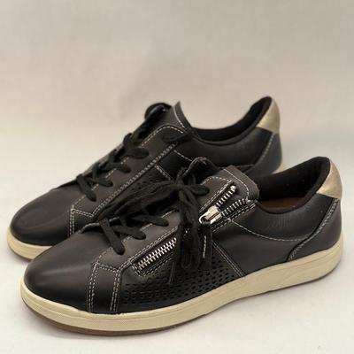 Earth Netta Sneakers - Size 8.5 Womens'