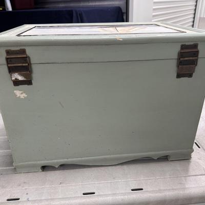 Storage chest