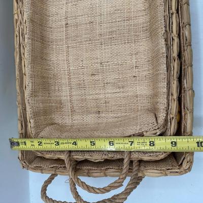 Set of 3 Handwoven Wicker Casserole Holders with Raffia Flower Accents