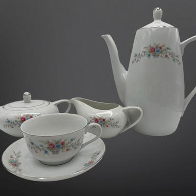 Florentine Coffee/Tea Service Set for 16