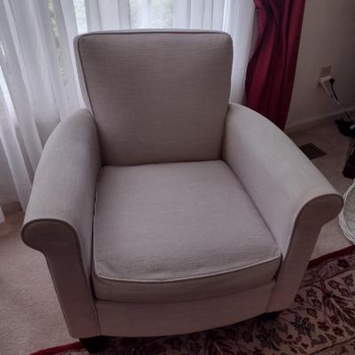 Haverty's Upholstered Sitting Chair Wheat Color