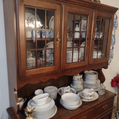Bassett Furniture Walnut Finish Two Piece China Buffet Hutch (No Contents)
