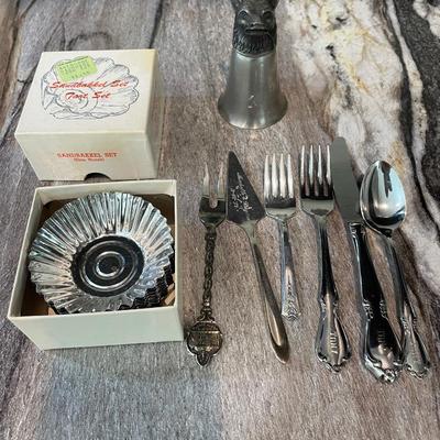 Fox head Stirrup Cup/Jigger Barware and Sandbakkel Tart Set