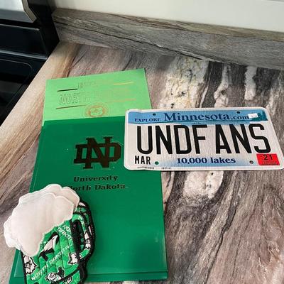UND Items