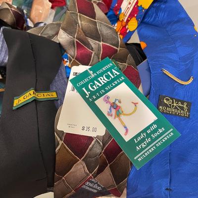 Men’s Ties and Pocket Scarves Some NWT