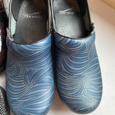 4 Pair Nice Dansko Clogs 38/39