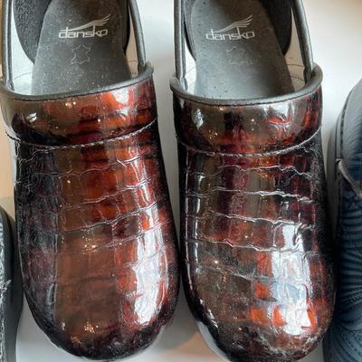4 Pair Nice Dansko Clogs 38/39