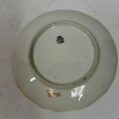 Sale Photo Thumbnail #521: In good vintage condition, except for chipped edge shown in pictures.