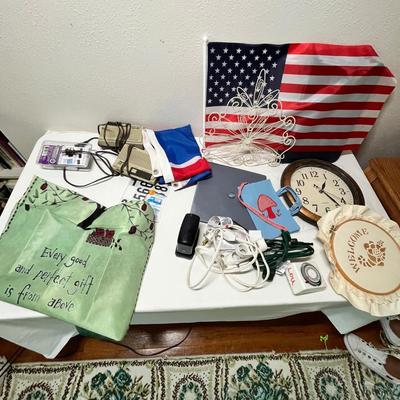 Lot 253 Patriotic & other decor