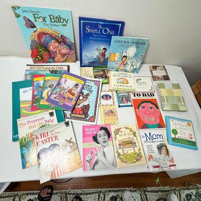 Lot 255 Books & booklets