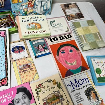 Lot 255 Books & booklets