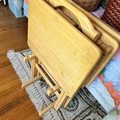 Lot 263 Wood TV trays