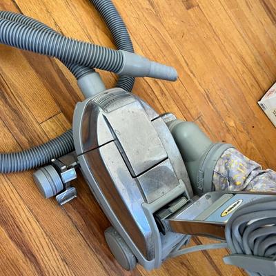 Lot 265 Kirby Vacuum