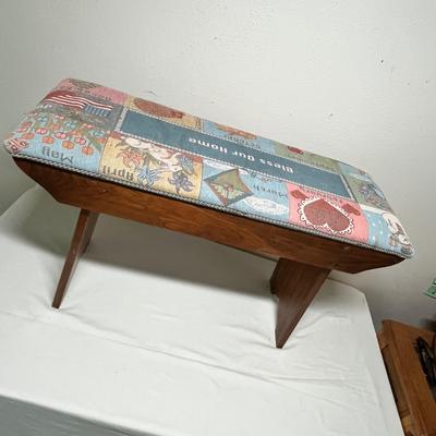 Lot 268 Foot stool