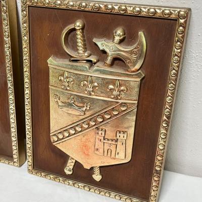 Lot 269 Vintage coat of arms
