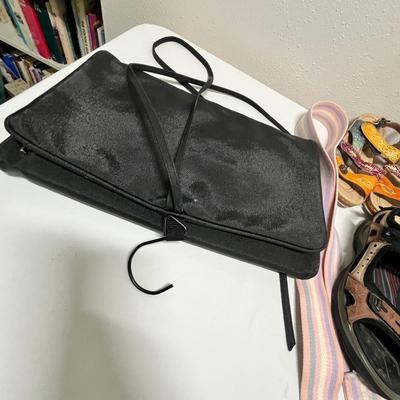 Lot 280 Sandles and travel bag