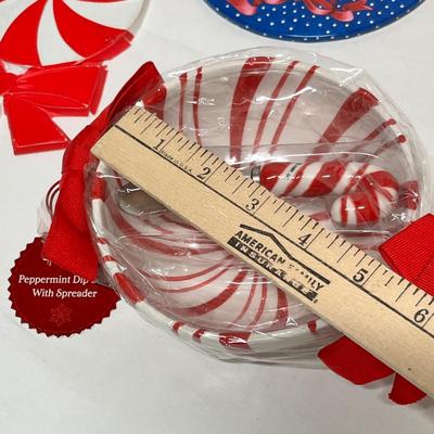 Lot 281 Christmas decor