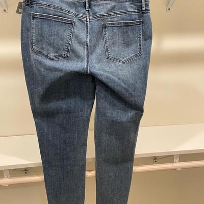 Chicos NWT Sparkle Denim Size 2R