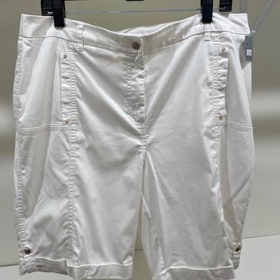 Chicos White Shorts Size 2.5