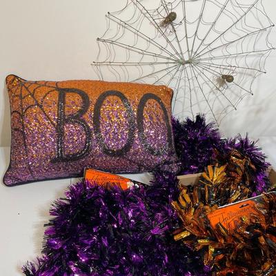 Halloween Decor Lot