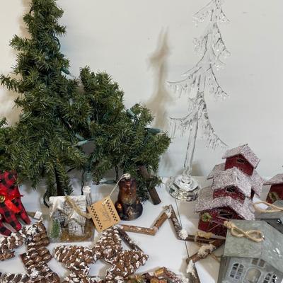 Large Rustic Christmas Decor Lot