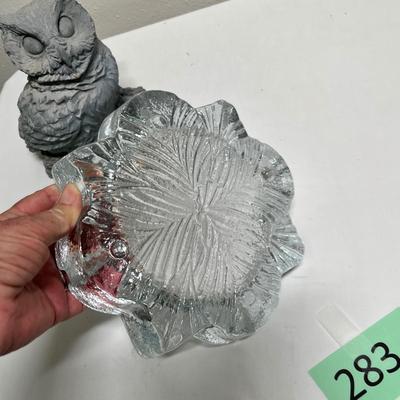 Lot 283 metal ware