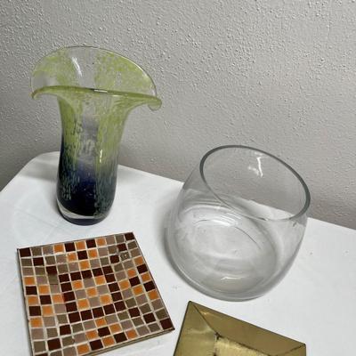 Lot 285 Vintage decor
