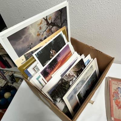 Lot 290 Big lot of greeting cards!
