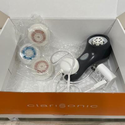 Clarisonic Facial Cleansing Brush with 3 New Heads