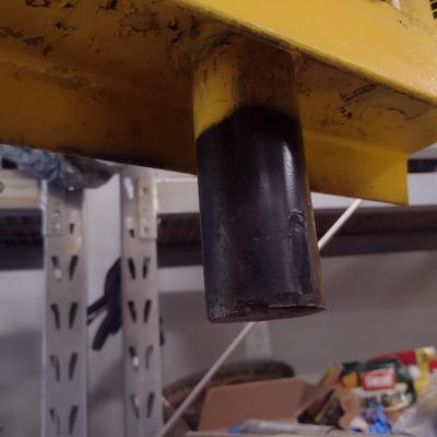 Wierton Steel H-Frame Press with 20-Ton Strongway Hydraulic Bottle Jack