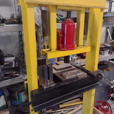 Wierton Steel H-Frame Press with 20-Ton Strongway Hydraulic Bottle Jack