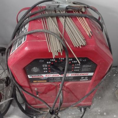 Lincoln AC-225 Arc Welder