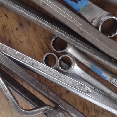 Assortment of Box End Hand Wrenches (#4)