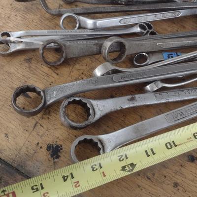 Assortment of Box End Hand Wrenches (#4)