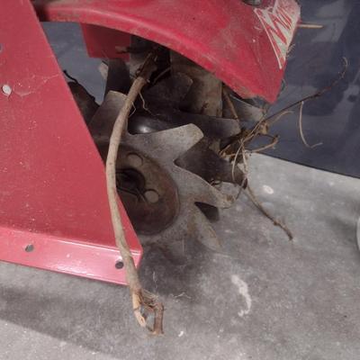 Mantis Gas Powered Garden Tiller