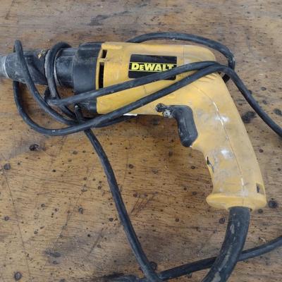 DeWalt Electric Drywall Screw Gun