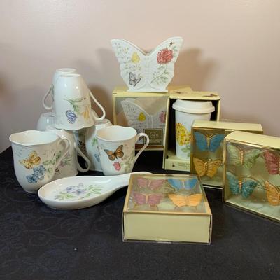 LOT81: Lenox Butterfly Meadow, Mugs, Travel Mug, Napkin Holder, Spoon Rest and Napkin Holder